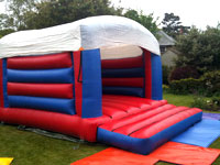 Adult & childrens 15ft x 21ft bouncy castle �80