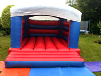 Adult & childrens 15ft x 21ft bouncy castle �80