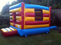 Boxed in 10ft x 14ft bouncy castle - ideal for toddlers �50
